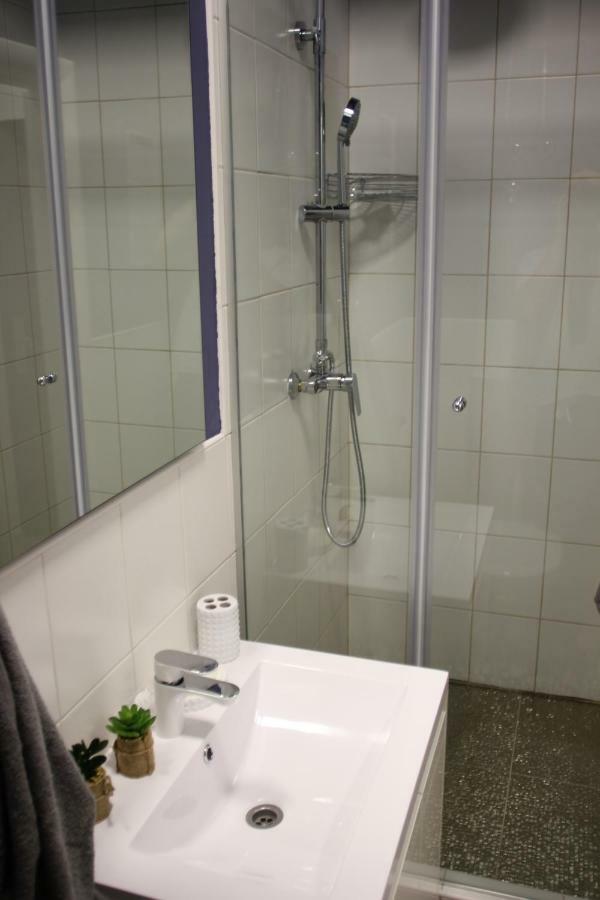 Cozy Apartment In Center Of غييكا المظهر الخارجي الصورة